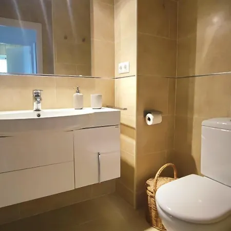 Pau Picasso Vacaciones Appartement *